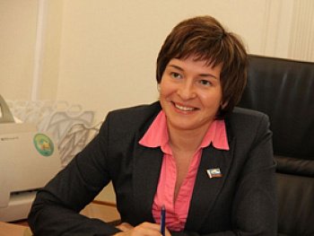 Член фракции Лариса Круглова провела прием граждан по личным вопросам в Региональной общественной приемной Председателя Партии Д.А. Медведева  