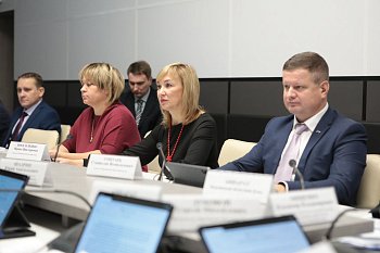 14 ноября Станислав Гонтарь принял участие в заседании комитета по законодательству, государственному строительству и местному самоуправлению 