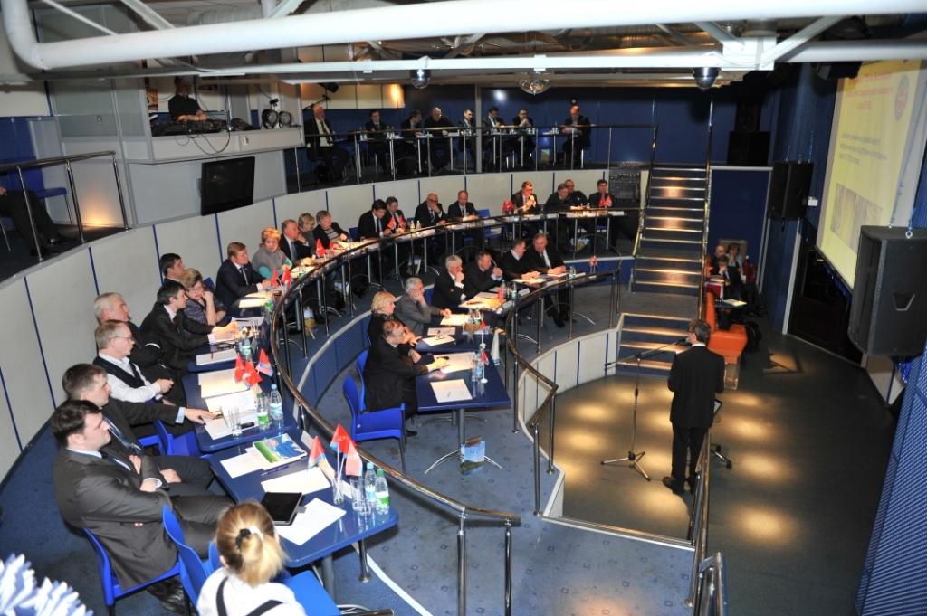 Выездное совещание депутатов МОД в Кандалакше (2013 г.).jpg