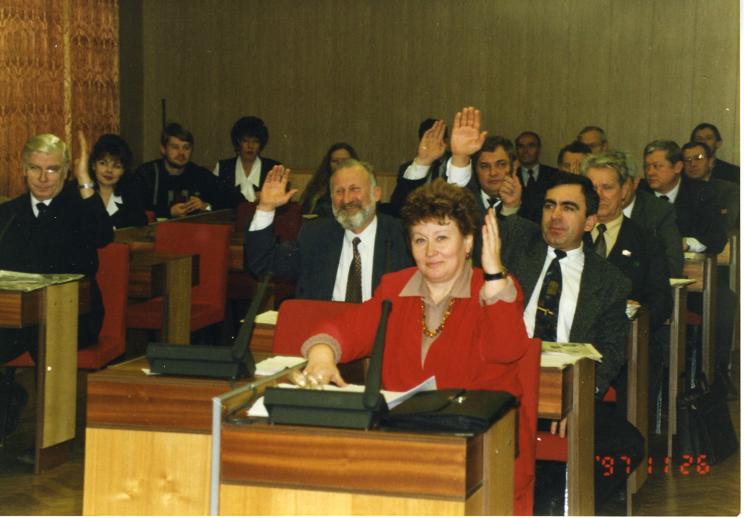 Заседание Мурманской областной Думы 1 созыва.jpg