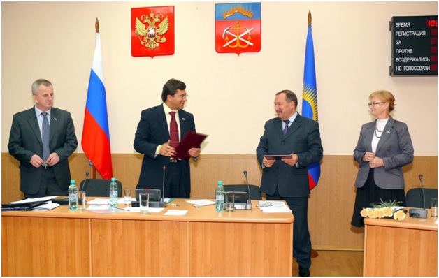 Подписание Соглашения о сотрудничестве с Ассоциацией муниципальных образований Мурманской области (2008 г.).jpg