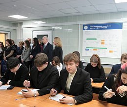 Выездное заседание комитета по образованию и науке в городе Апатиты, посещение апатитского и кировского филиалов МАУ, Апатитского политехнического колледжа имени Голованова Г. А. 11 февраля 2026 года