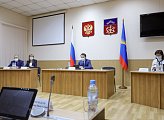 В Думе состоялись рабочие встречи Губернатора области Андрея Чибиса с депутатами фракций регионального парламента