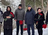 В Оленегорске прошел гала-концерт ХХХ фестиваля солдатской песни "С боевыми друзьями встречаюсь, чтобы памяти нить не прервать..."