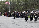 В Мурманской области почтили память экипажа атомного подводного ракетного крейсера "Курск" 