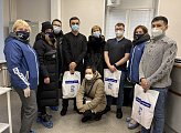 Депутаты областной Думы приняли участие в волонтерских акциях