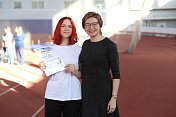 Председатель профильного комитета Думы Лариса Круглова приветствовала участников и гостей фестиваля замещающих родителей
