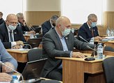 Состоялось внеочередное заседание регионального парламента