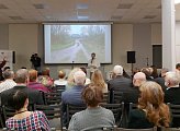 Уважаемые земляки, в нашем городе проживает очень много талантливых людей, одним из них является Дмитрий Анатольевич Ермолаев - поэт, журналист, переводчик, краевед, архивист