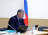 В региональном парламенте состоялась рабочая встреча Губернатора Мурманской области Андрея Чибиса с депутатами фракций областной Думы