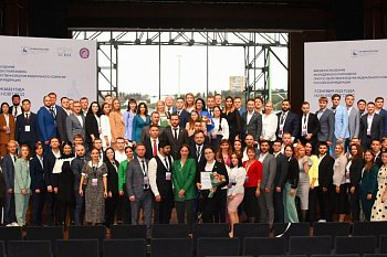 Представители Общественной молодежной палаты при Мурманской областной Думе приняли участие в выездном заседании Молодежного парламента при Государственной Думе  