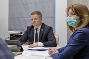 Состоялось заседание комитета областной Думы по социальной политике  и делам семьи под председательством Станислава Гонтарь 