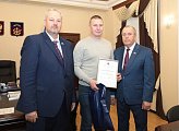 В областной Думе наградили добровольцев