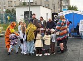 Я многие годы отдал профессии педагога. Знаю, как детей развивает не только учёба, но мероприятия, где ребята выражают себя, проявляют творческие способности и разные умения