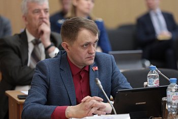 Депутат Мурманской областной Думы Александр Клементьев высказался по поводу системы оплаты тепловой энергии