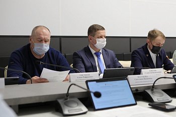 Станислав Гонтарь, депутат областной Думы от ЛДПР, принял участие в заседании комитета по культуре, молодежной политике, туризму и спорту