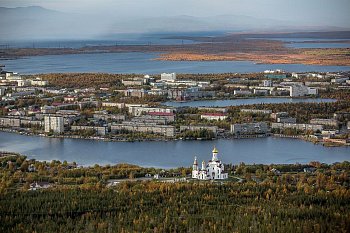   Спикер регионального парламента Сергей Дубовой поздравил Дмитрия Староверова со вступлением в должность главы муниципального образования  г Мончегорск