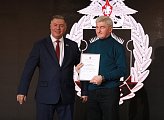 Владимир Мищенко поздравил военных связистов с юбилеем легендарной радиостанции "ЗЕВС"