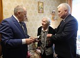 Региональные парламентарии вручили северянам медали «80 лет Победы в Великой Отечественной войне»