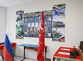 Сергей Дубовой посетил обновленную комнату боевой славы в школе № 20 Мурманска