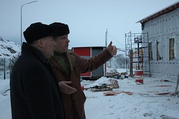  Владимир Мищенко провел мониторинг хода строительства детского сада в г. Полярный