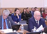 В региональном парламенте состоялось внеочередное заседание Думы