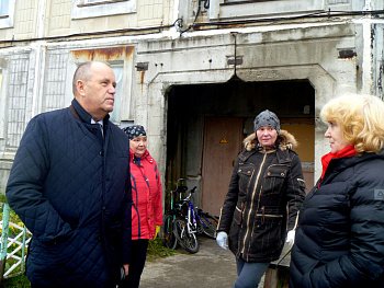 Свыше полутора тысяч обращений граждан с начала года пришло депутатам Мурманской областной Думы  