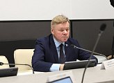 21 ноября Юрий Шадрин принял участие в заседании комитета по вопросам безопасности, военно-промышленного комплекса, делам военнослужащих и ЗАТО 