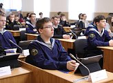 Областную Думу посетили студенты Мурманского морского рыбопромышленного колледжа им. И.И. Месяцева