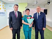 Сергей Дубовой поздравил коллектив детского сада Видяево