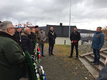 Делегация Мурманской области во главе с депутатом Думы Юрием Шадриным посетила места сражений на территории Кольского полуострова и Северной Норвегии