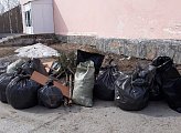 7 мая в Полярных Зорях Василий Омельчук принял участие в городском субботнике 