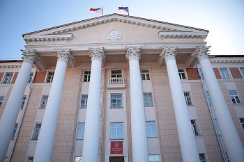 Спикер регионального парламента Сергей Дубовой принял участие в рабочих совещаниях в ЗАТО Видяево