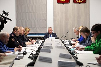 Комитет по труду, вопросам миграции и занятости населения рассмотрел основные параметры проекта областного бюджета на будущий год