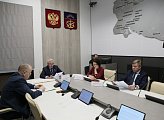 Профильный комитет областной Думы рассмотрел ходатайства о присвоении звания «Город морской доблести» Североморску и Заозерску