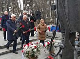 Уважаемые земляки, 6 мая принял участие в торжественном открытии «Вахты Памяти», которое традиционно состоялась около памятника Герою Советского Союза, мурманчанину Анатолию Фёдоровичу Бредову