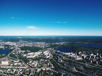 Глава регионального парламента Сергей Дубовой поздравил жителей города со 101-ой годовщиной образования Мурманска