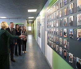 Выездное заседание комитета по образованию и науке в городе Апатиты, посещение апатитского и кировского филиалов МАУ, Апатитского политехнического колледжа имени Голованова Г. А. 11 февраля 2026 года