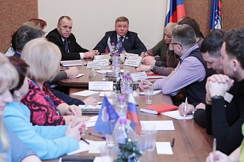 В Мурманске состоялся "круглый стол", посвященный вопросам освещения деятельности общественных организаций в средствах массовой информации