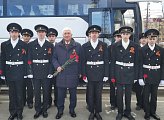 Уважаемые земляки, 6 мая принял участие в торжественном открытии «Вахты Памяти», которое традиционно состоялась около памятника Герою Советского Союза, мурманчанину Анатолию Фёдоровичу Бредову