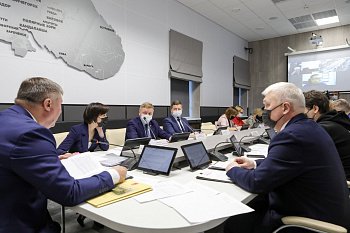 Региональные парламентарии планируют введение ограничений на продажу энергетических безалкогольных напитков несовершеннолетним