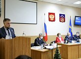 Владимир Мищенко принял участие в заседании комитета по бюджету, финансам и налогам