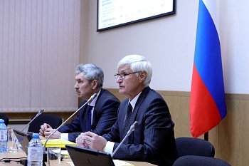 В Думе состоялось заседание комитета по бюджету, финансам и налогам под председательством Бориса Пищулина