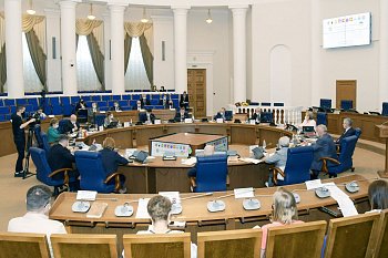 В Великом Новгороде проходит очередная конференция Парламентской Ассоциации Северо-Запада России