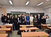 Михаил Белошеев провел встречу с учениками и преподавателями кадетских классов в Сыктывкаре