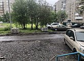 Роман Пономарев совместно с ОНФ добивается завершения капремонта дворовой территории на улице Зои Космодемьянской в Мурманске