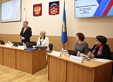 В областной Думе прошел День открытых дверей для школьников из Ковдора