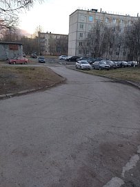 О разбитых дворовых проездах в Апатитах