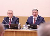 В региональном парламенте состоялось внеочередное заседание Думы