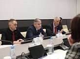 В Думе состоялись рабочие встречи Губернатора области  Андрея Чибиса с депутатами фракций регионального парламента